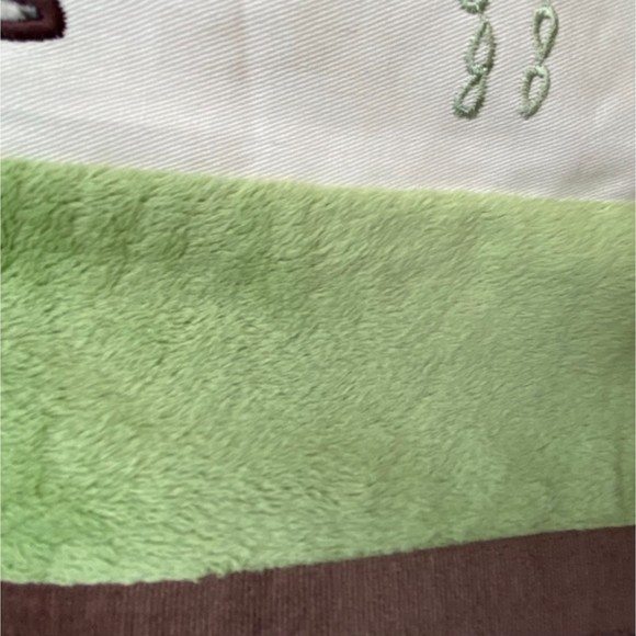 Bean Sprout Safari 3pc set Diaper Stacker, 2 valance + Changing Pad BabiesRUs. - Picture 9 of 13